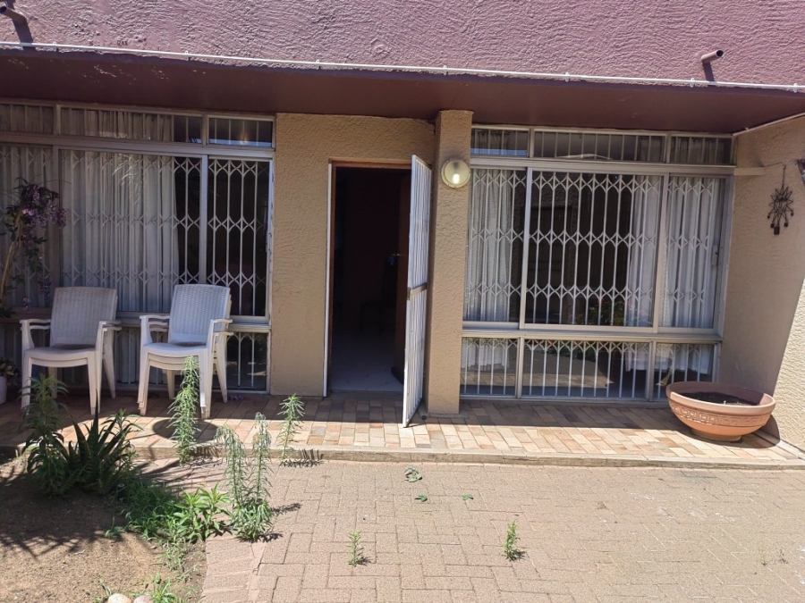 4 Bedroom Property for Sale in Willows Free State